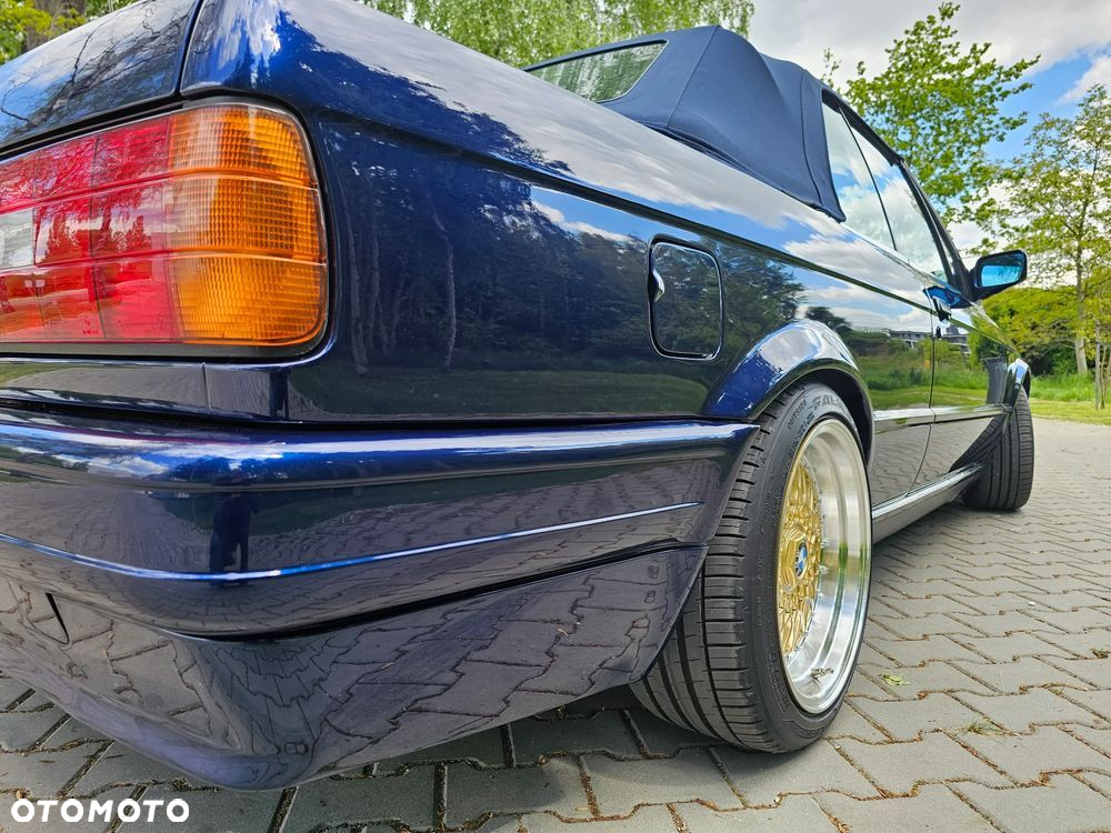 BMW Seria 3 320i - 23