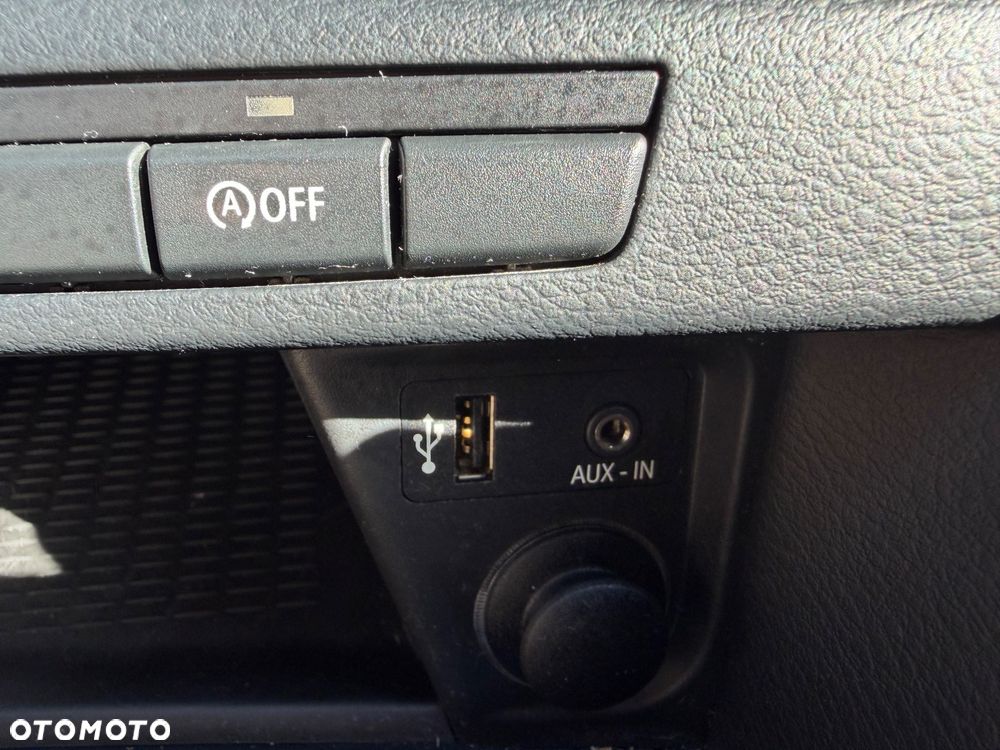 BMW X1 sDrive18d xLine - 22