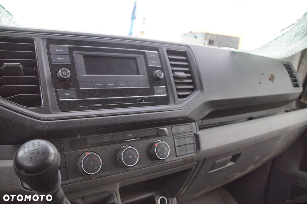 Auto na części  Volkswagen Crafter 2 II 2.0 TDI 140 KM DNA SKRZYNIA 6 VLE MANUALNA KOLOR LB9A 2024R Silnik 44 TYŚKM Skrzynia Drzwi Lusterko Szyba Sterownik Deska Kokpit Licznik doka fotel drzwi paka skrzynka felga skrzynia silnik maglownica - 18