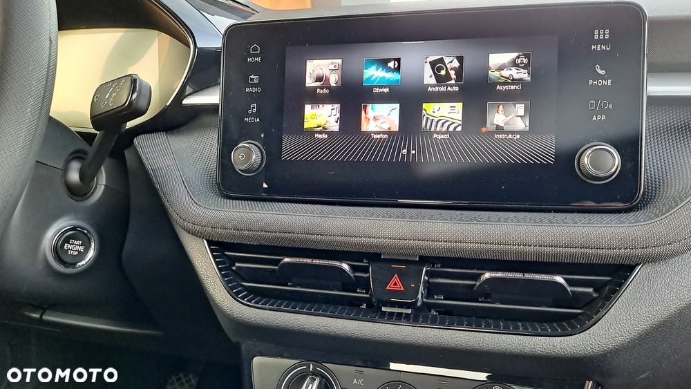 Skoda Fabia 1.0 TSI Selection - 4