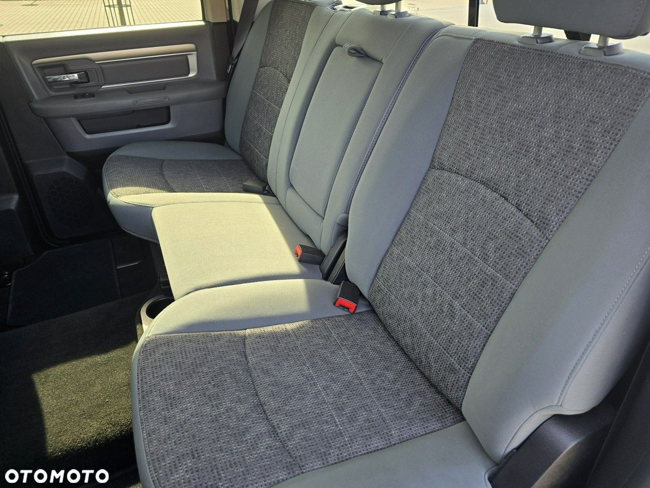 Dodge RAM 1500 5.7 4x4 - 12