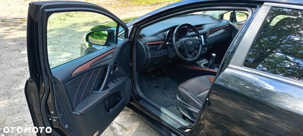 Toyota Avensis 1.8 Selection - 32
