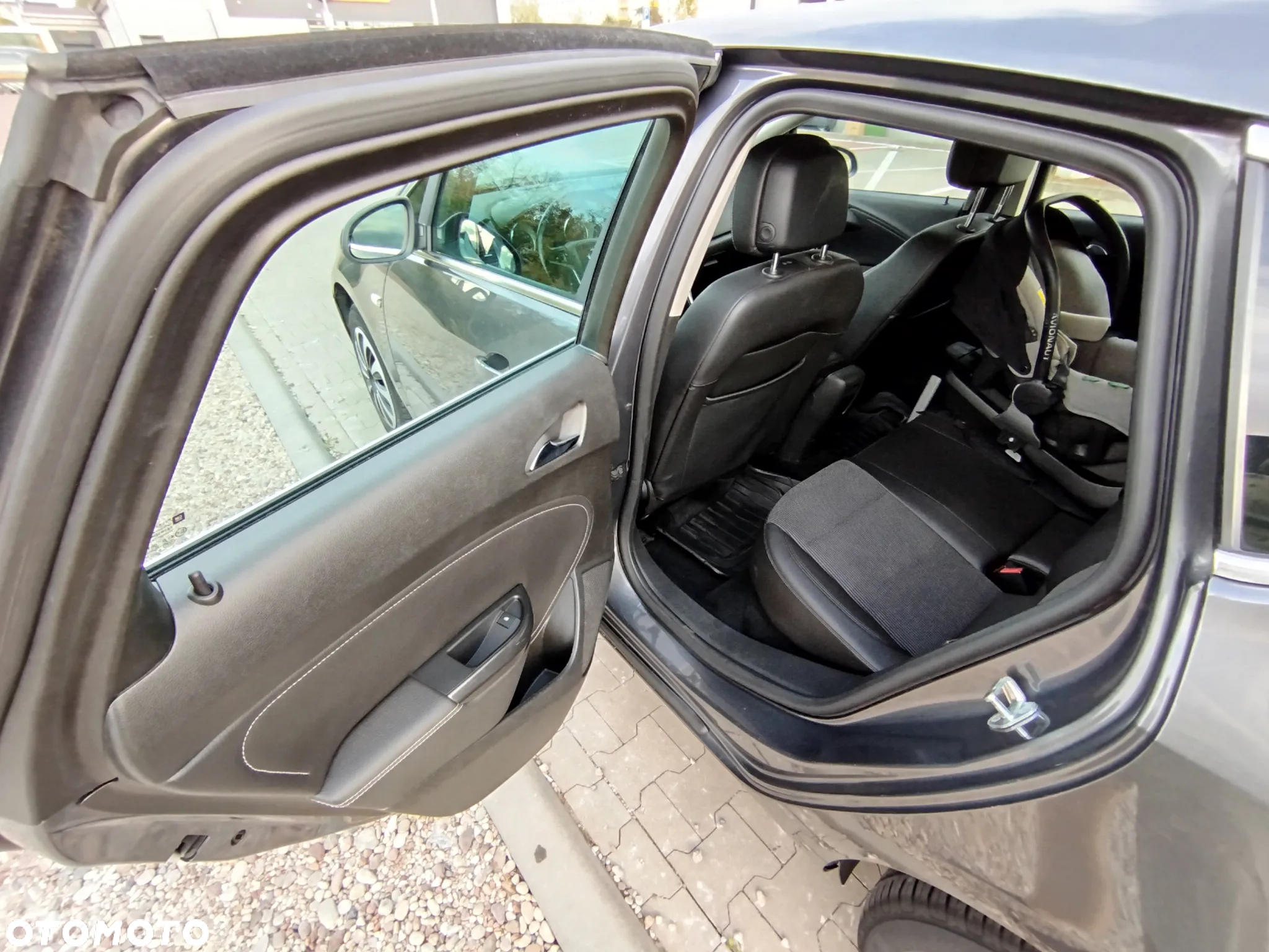 Opel Astra IV 1.6 Cosmo - 9