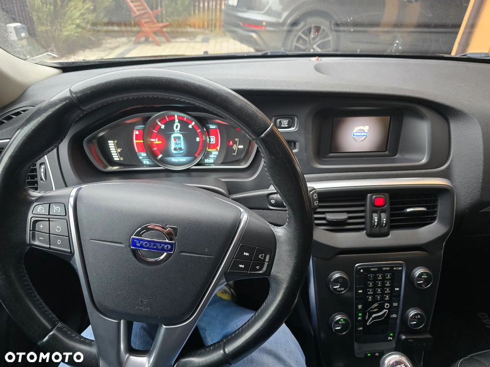 Volvo V40 D2 Momentum - 15