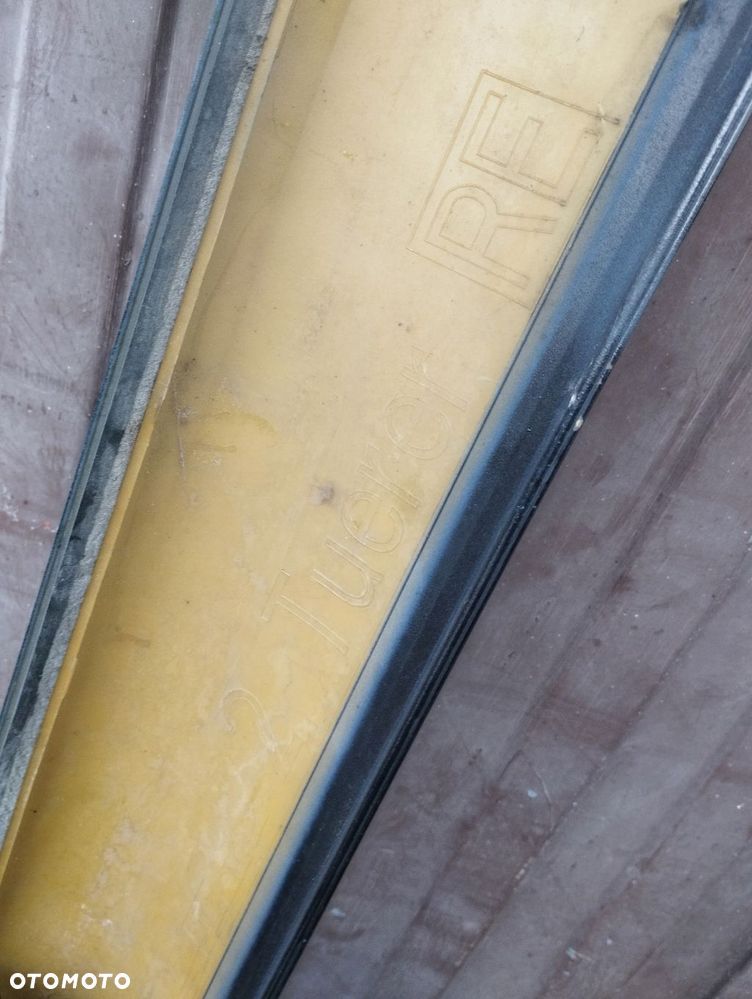 próg prawy vw golf v 5 gti 1k3 3d - 6