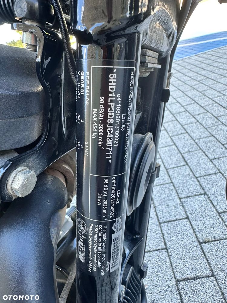 Harley-Davidson Sportster Iron 1200 - 14
