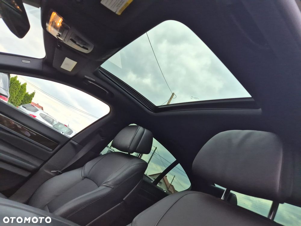 BMW Seria 7 740i - 7