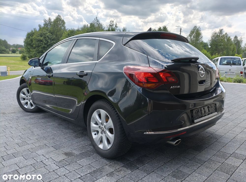 Opel Astra 1.4 Turbo Exklusiv - 19