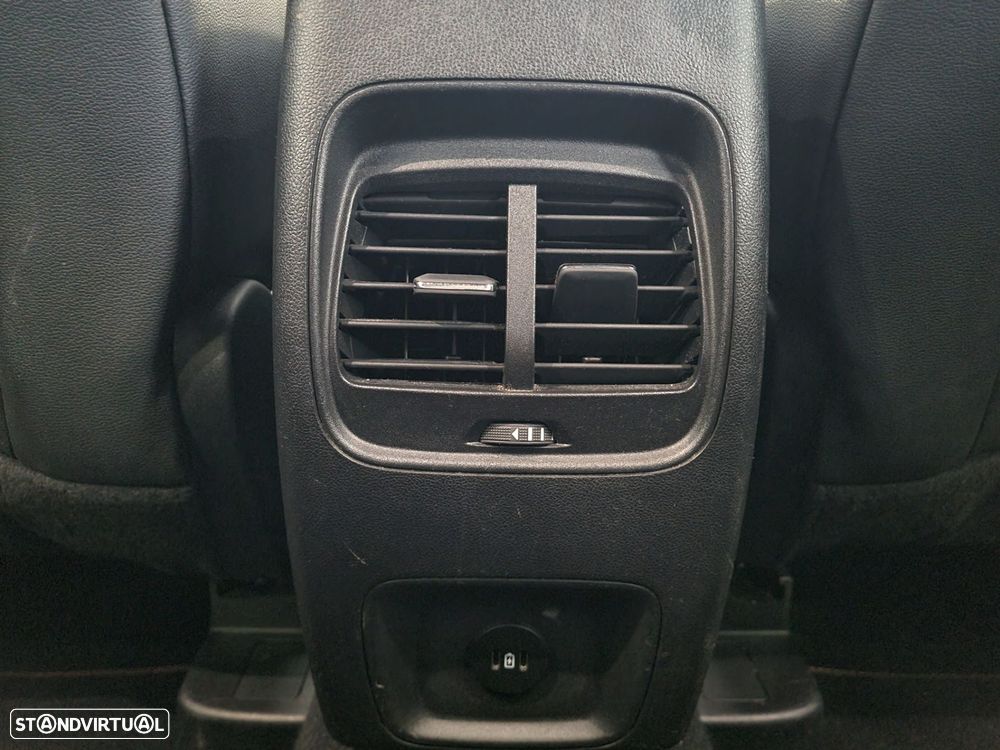 Ford Kuga 1.5 EcoBoost ST-Line X - 15