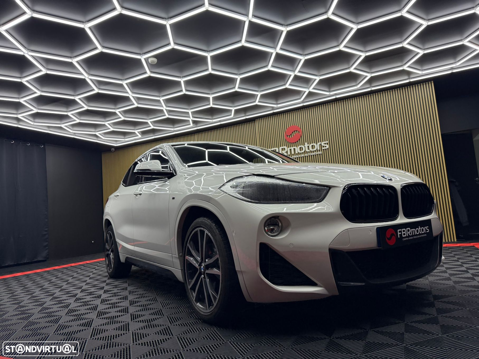 BMW X2 18 d xDrive Auto Pack M - 13