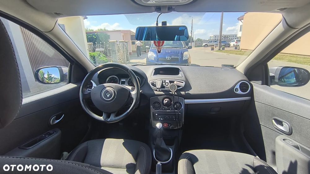 Renault Clio 1.2 16V TCE Alize Euro5 - 11