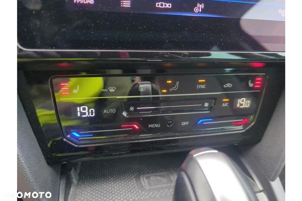 Volkswagen Passat Variant - 11