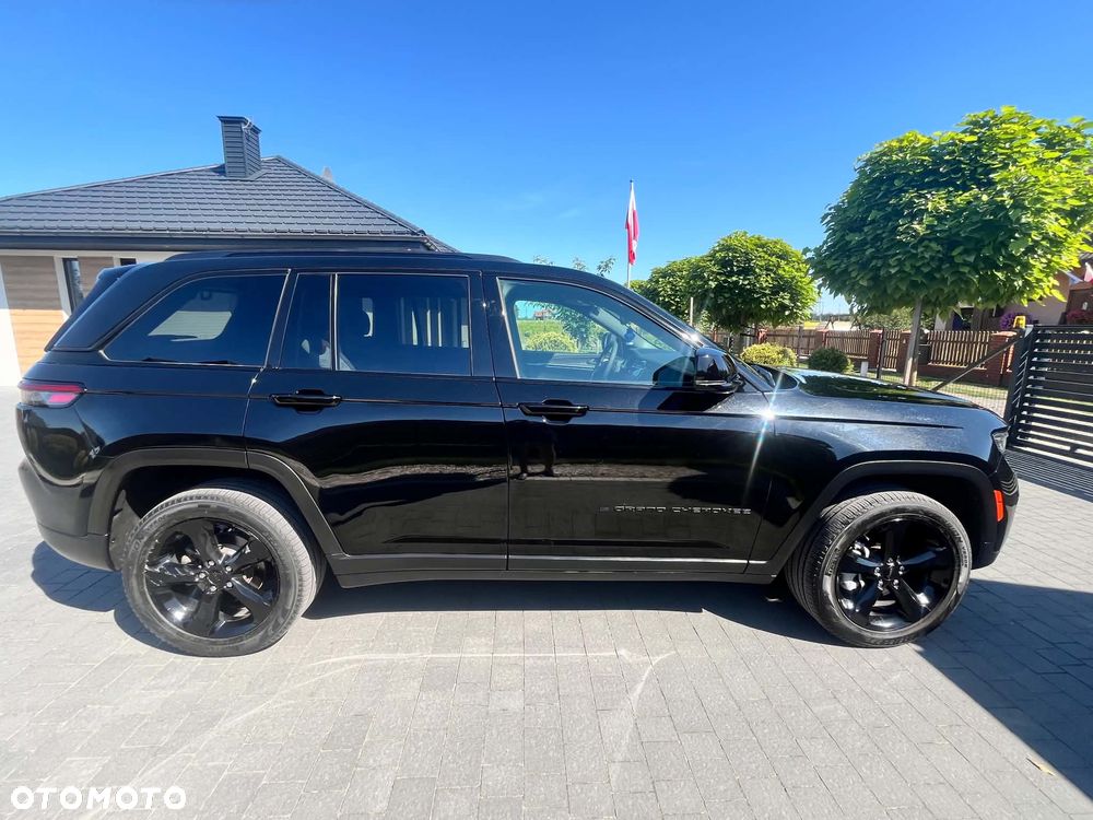 Jeep Grand Cherokee - 8