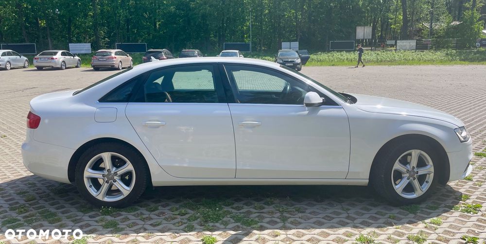 Audi A4 Limousine 2.0 TDI DPF clean diesel Attraction - 4