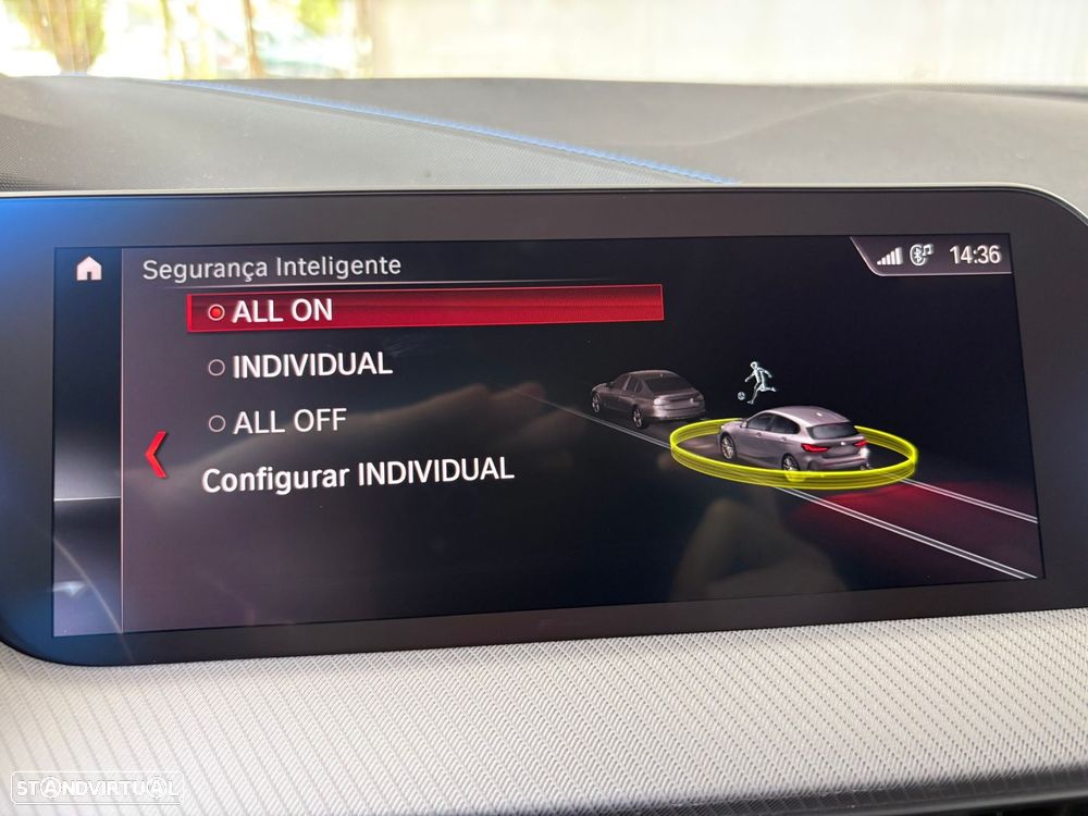 BMW 116 d Pack Desportivo M Auto - 52