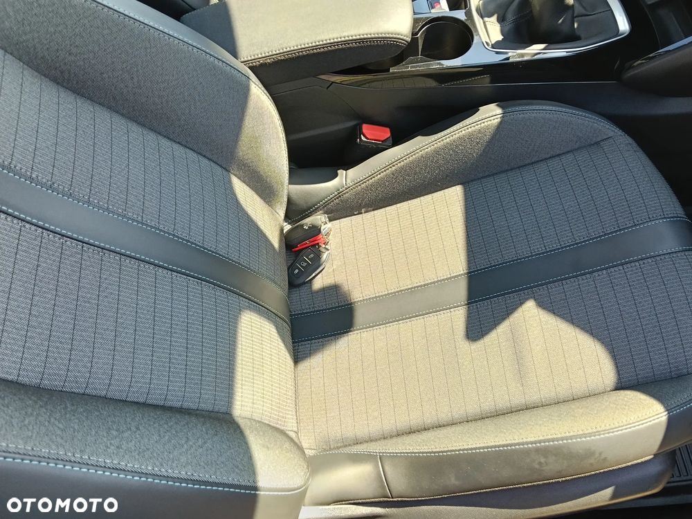 Peugeot 208 PureTech 100 Active - 12