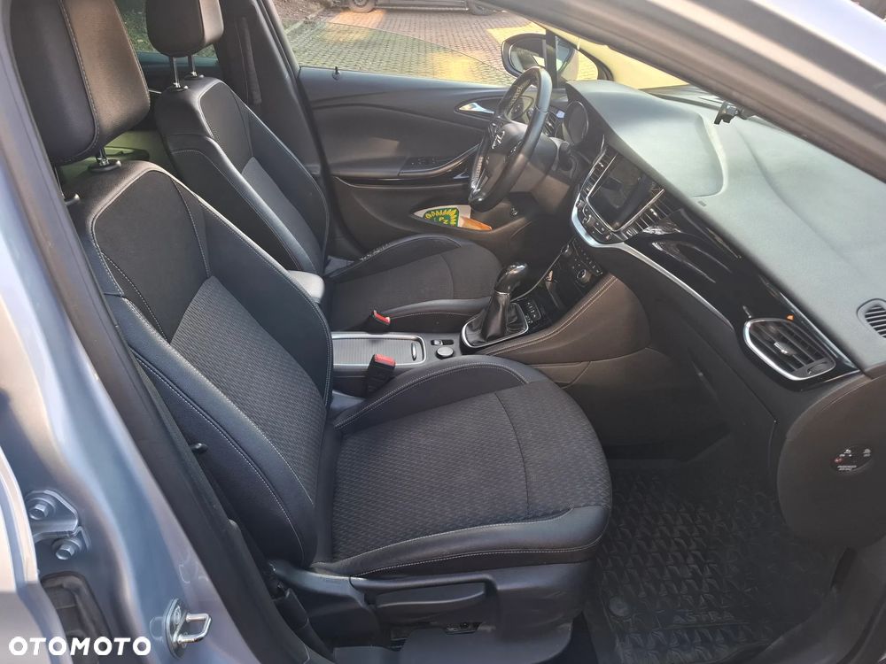 Opel Astra 1.6 CDTI Sport - 16