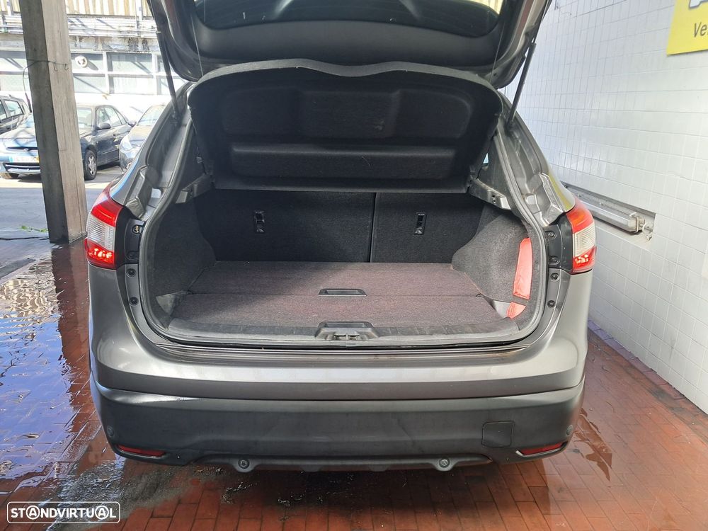 Nissan Qashqai 1.5 dCi N-Connecta - 14