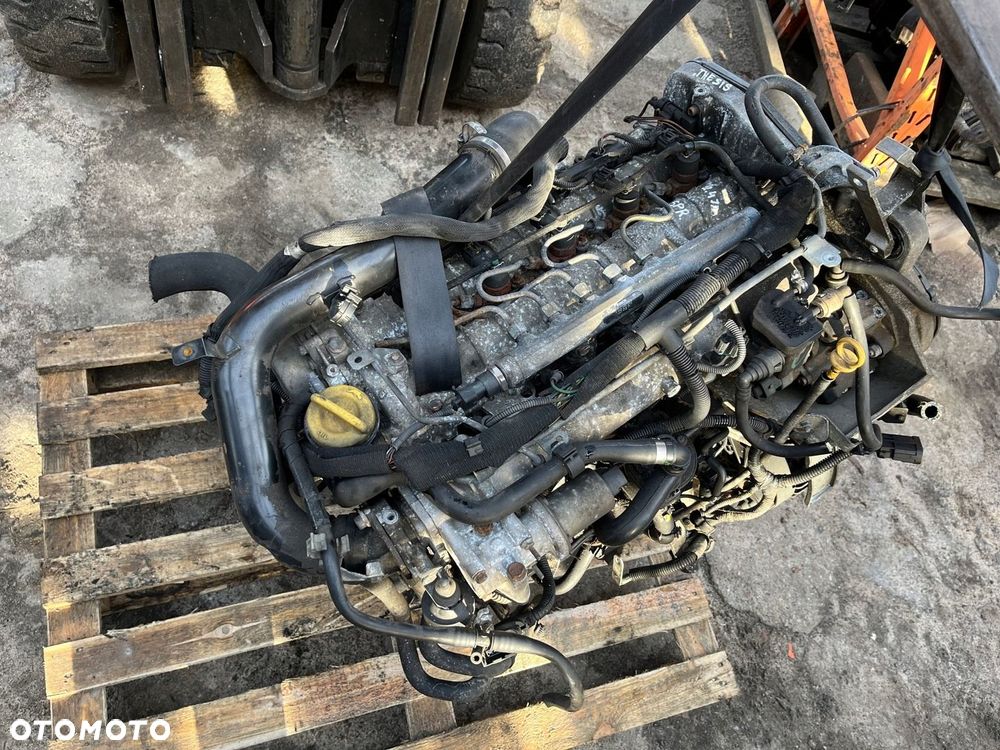 lancia thesis 2.4 jtd 175km silnik kompletny kod silnika - 841G000