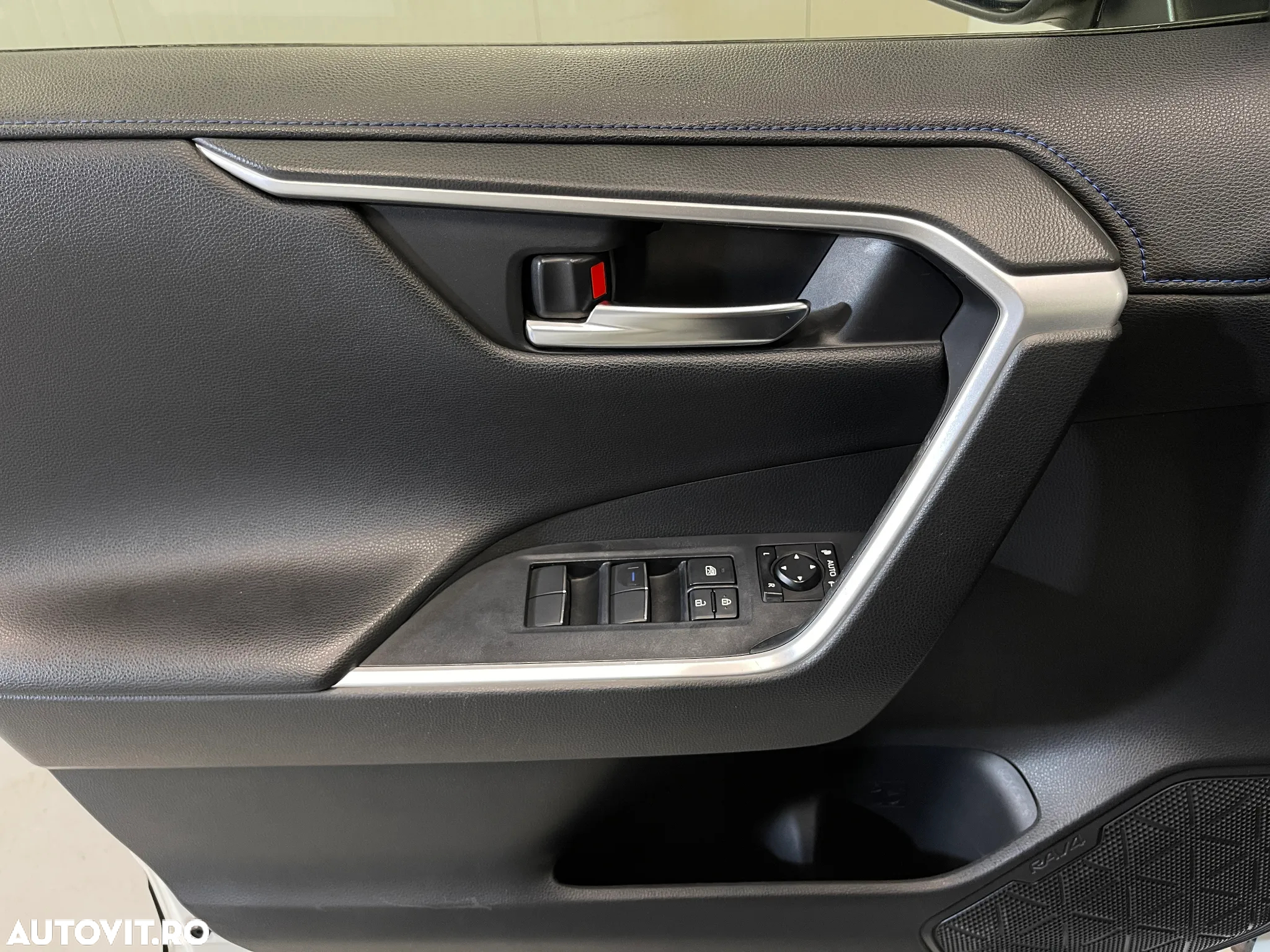 Toyota RAV4 2.5 Hybrid VVT-iE 4x4 Exclusive - 25