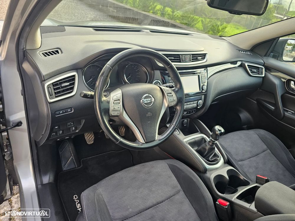 Nissan Qashqai 1.5 dCi N-Connecta 18 - 14