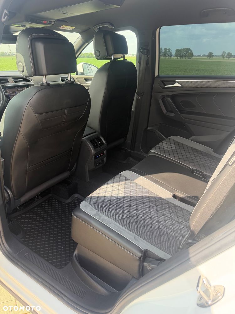 Volkswagen Tiguan Allspace 2.0 TDI SCR 4Motion DSG R-Line - 19