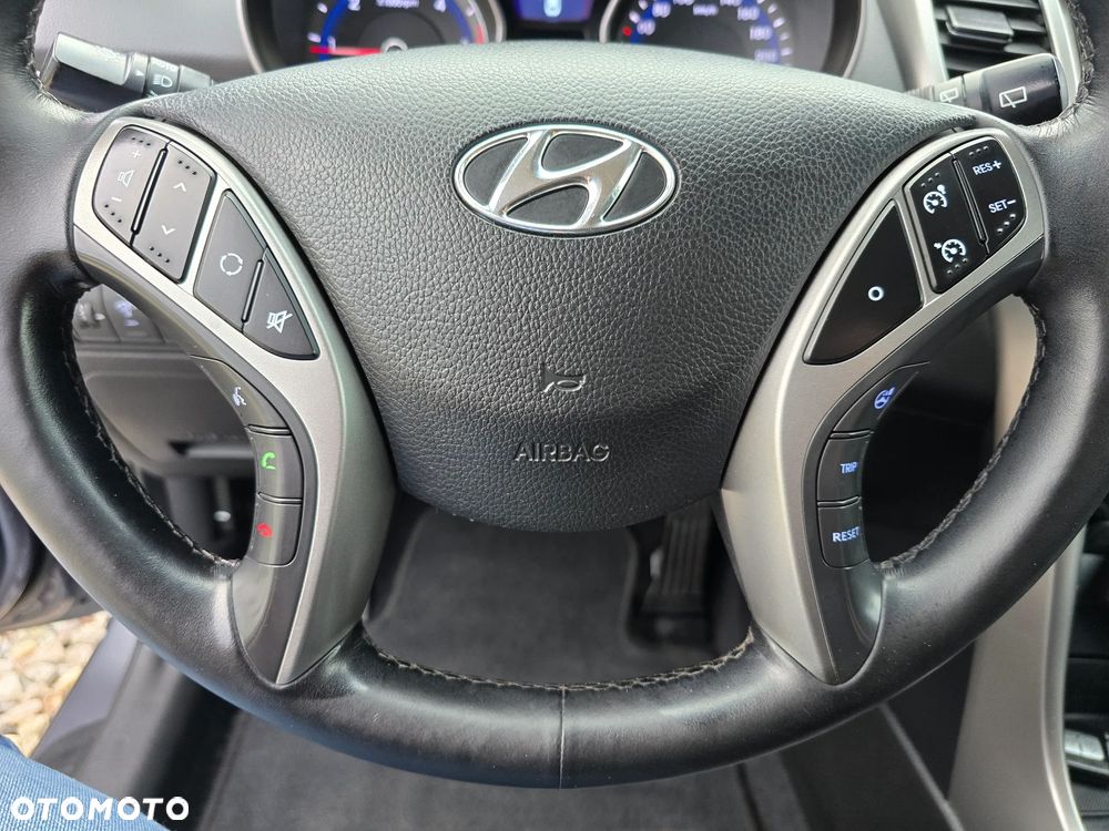 Hyundai i30 - 19