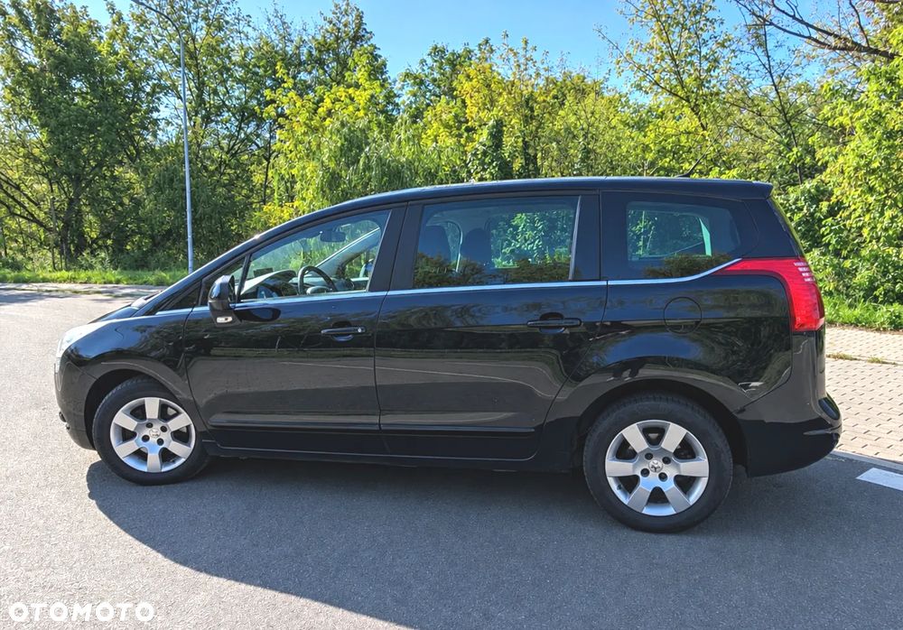 Peugeot 5008 HDI FAP 150 Premium - 4
