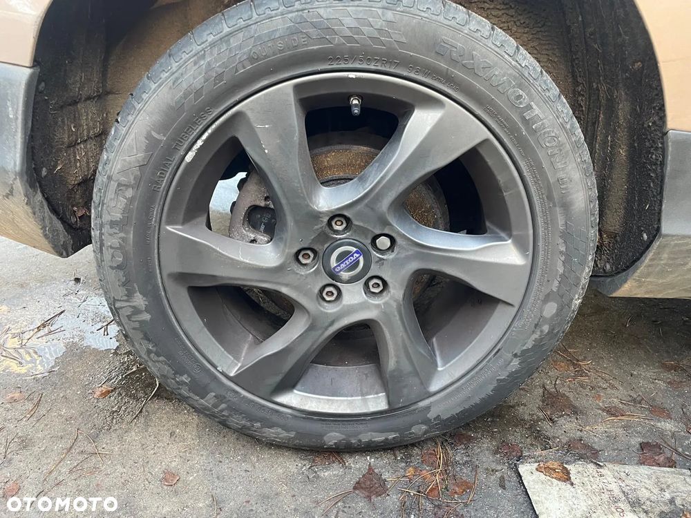 alu felgi 17 volvo v40 v60 s60  225/50/17  5x108 - 1