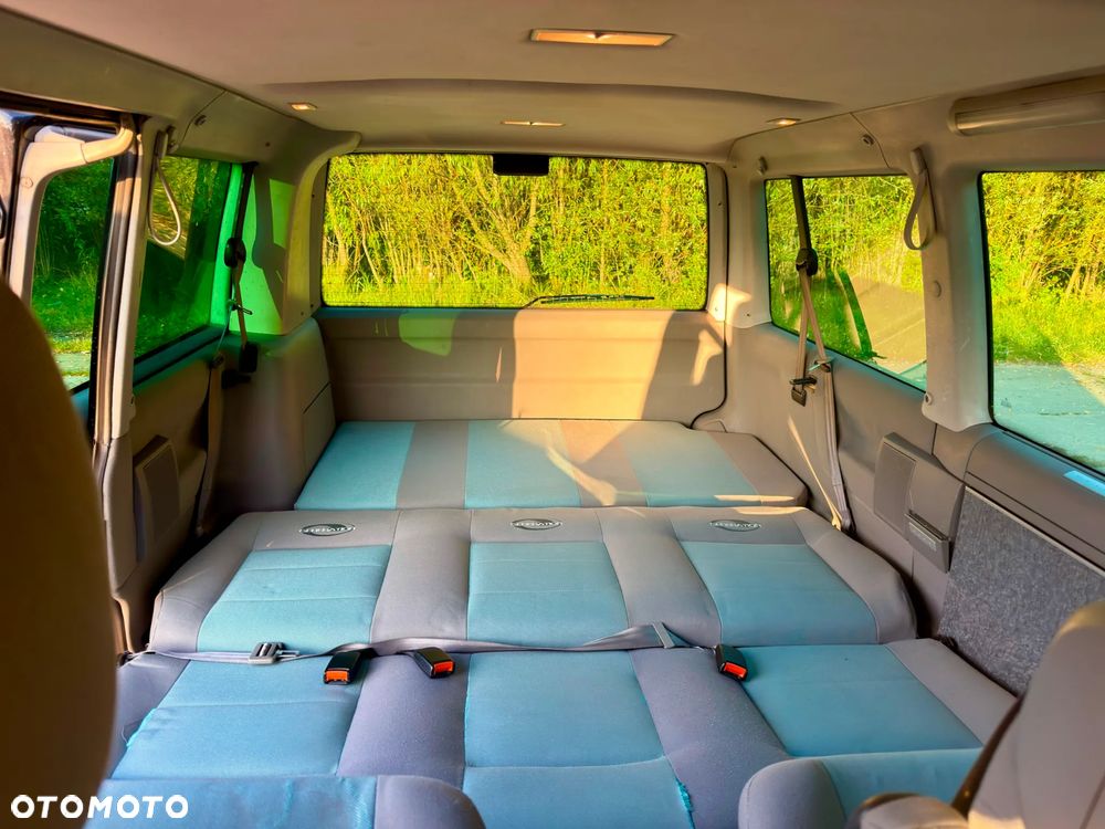 Volkswagen Multivan - 18