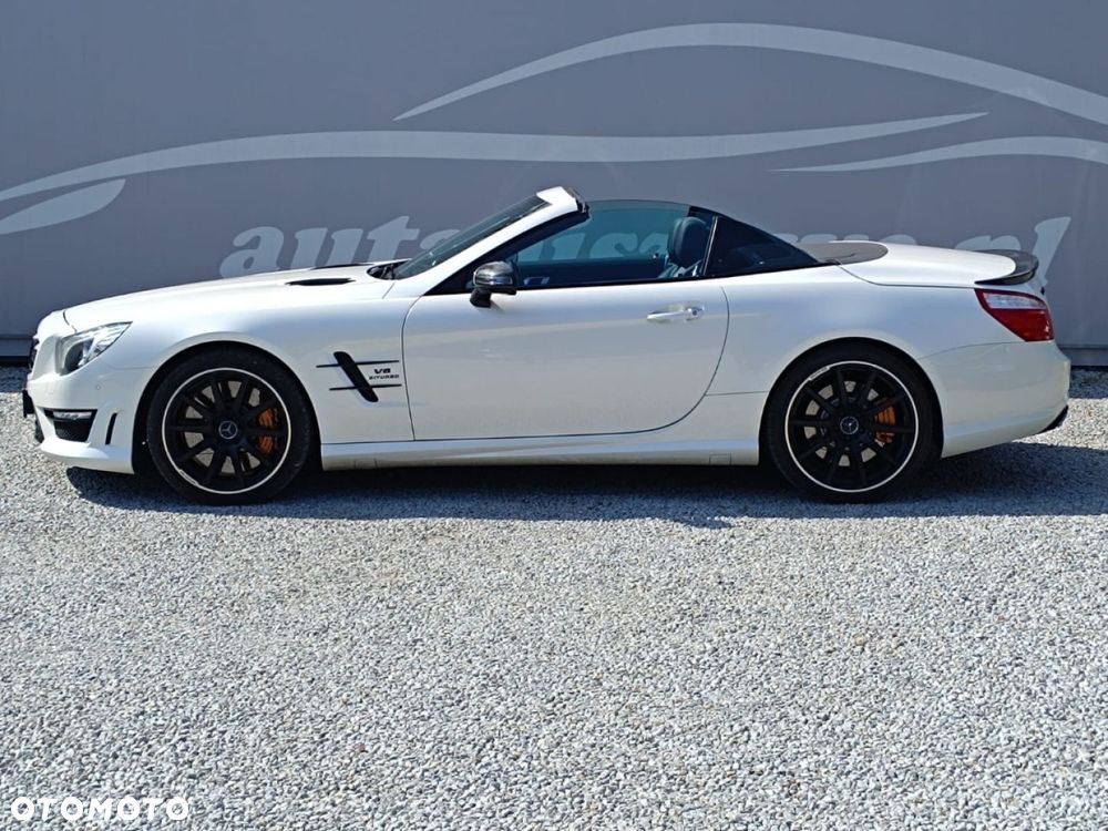 Mercedes-Benz SL 63 AMG - 25