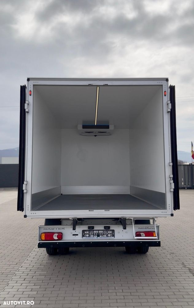 Renault Master - 3