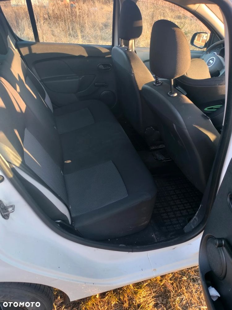 Dacia Sandero 1.2 16V Ambiance EU6 - 4