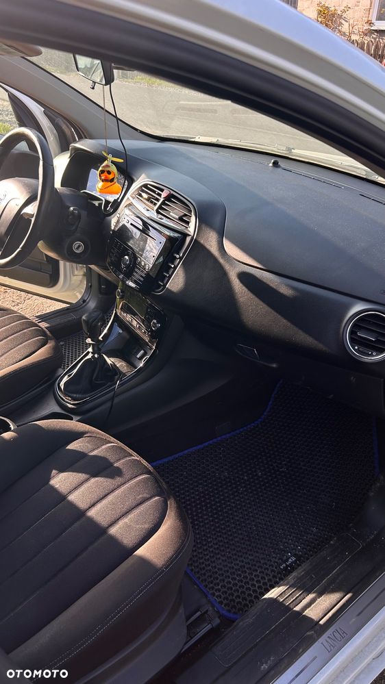 Lancia Delta 1.6 MJ Silver - 9