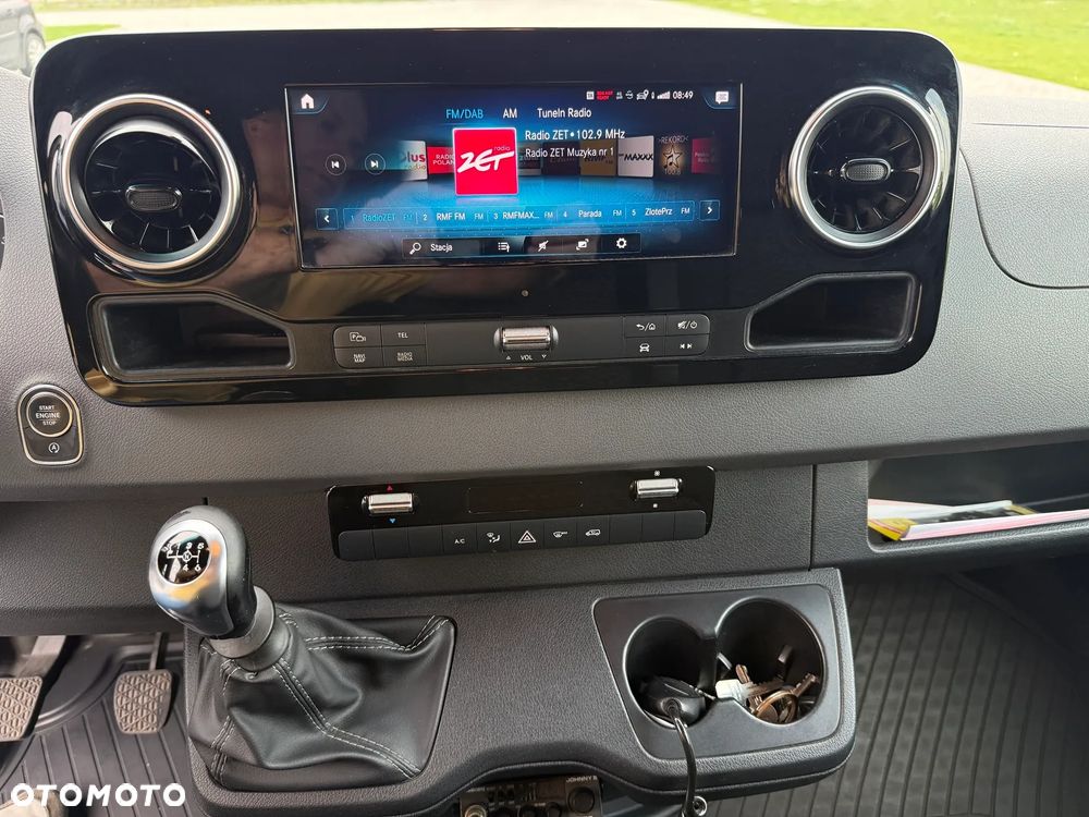 Mercedes-Benz Sprinter - 10
