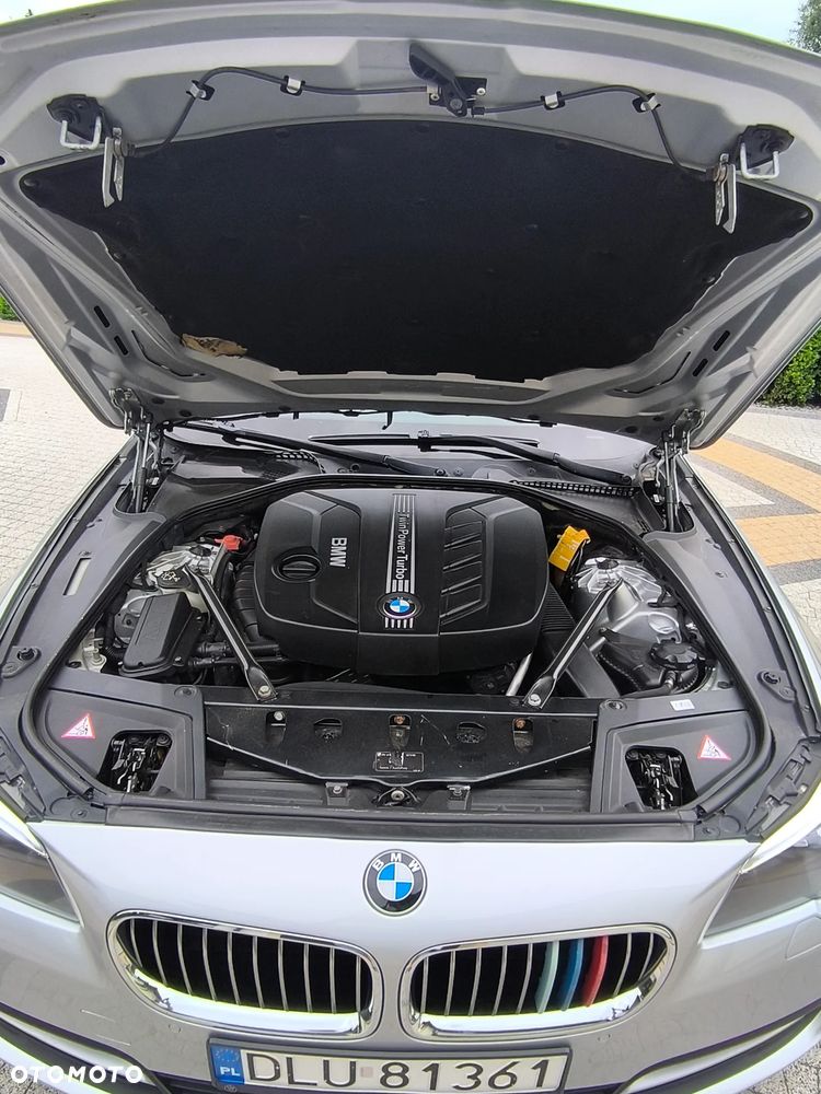 BMW Seria 5 525d - 30