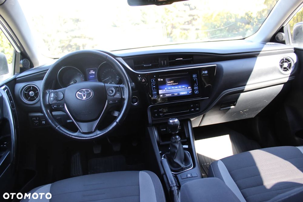 Toyota Auris 1.33 Dual-VVT-i Life Plus - 18