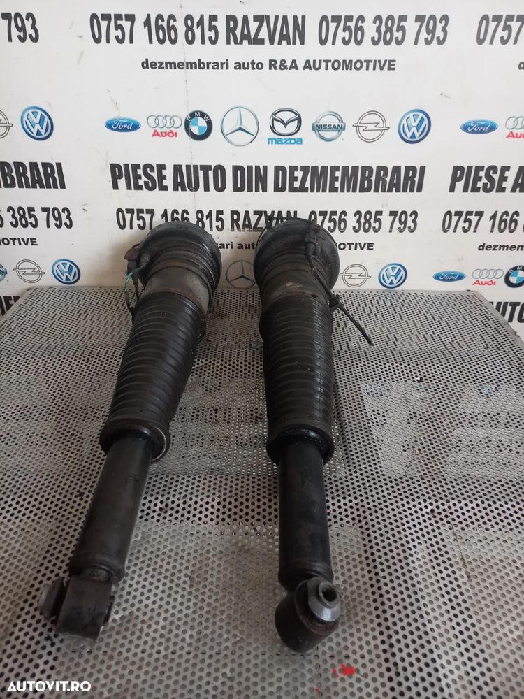Perne Perna Aer Telescop Pneumatic Stanga Dreapta Spate Originale Audi A8 4H D4 An 2010-2011-2012-2013-2014-2015-2016-2017 94.000 Km Cod 4H0616001M 4H0616002M Dezmembrez Audi A8 4H D4 3.0 Tdi Quattro Motor CDT Cutie MXU Volan Stanga - Dezmembrari Arad - 1