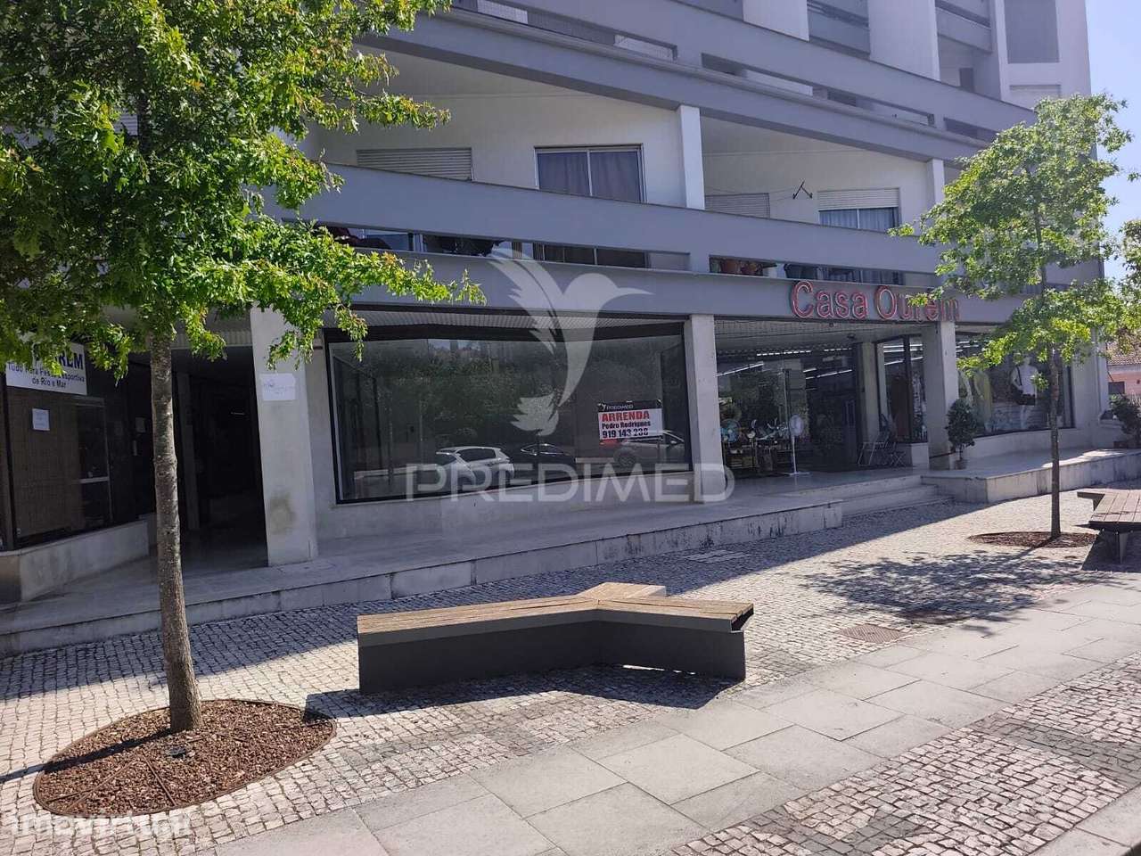Loja com frente para avenida d. Nuno Alvares Pereira - Grande imagem: 2/5