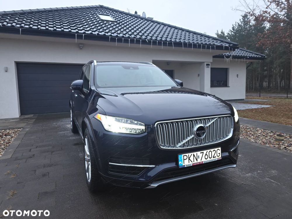 Volvo XC 90 - 1