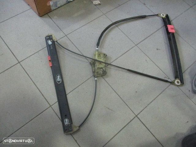 Elevador Sem Motor 4F0837461 AUDI A6 2006 4P FE AUDI A6 3 4F FASE 1 2005 3.0TDI 4X4 V6 24V 225CV 4P CINZENTO FE AUDI A6 4F FASE 1 2006 2.0TDI 140CV 5P AZUL ESCURO FE - 3