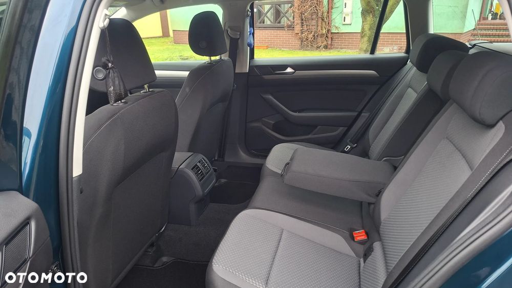 Volkswagen Passat 2.0 TDI EVO Essence - 12