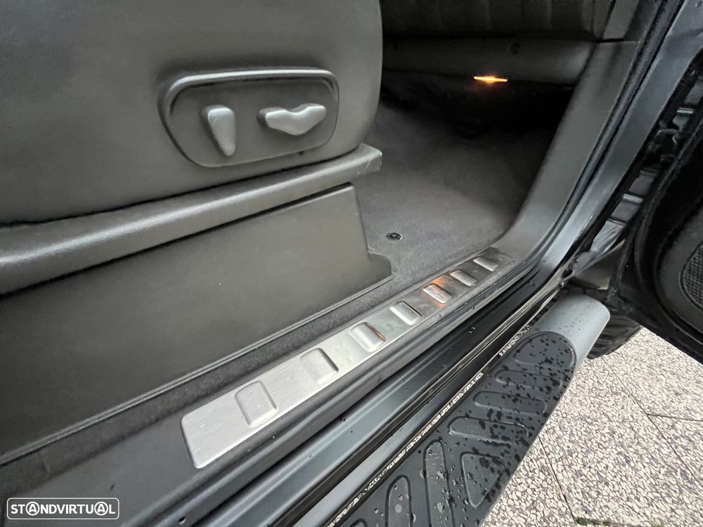 Nissan Navara 3.0 dCi V6 CD LE AT 4WD - 37