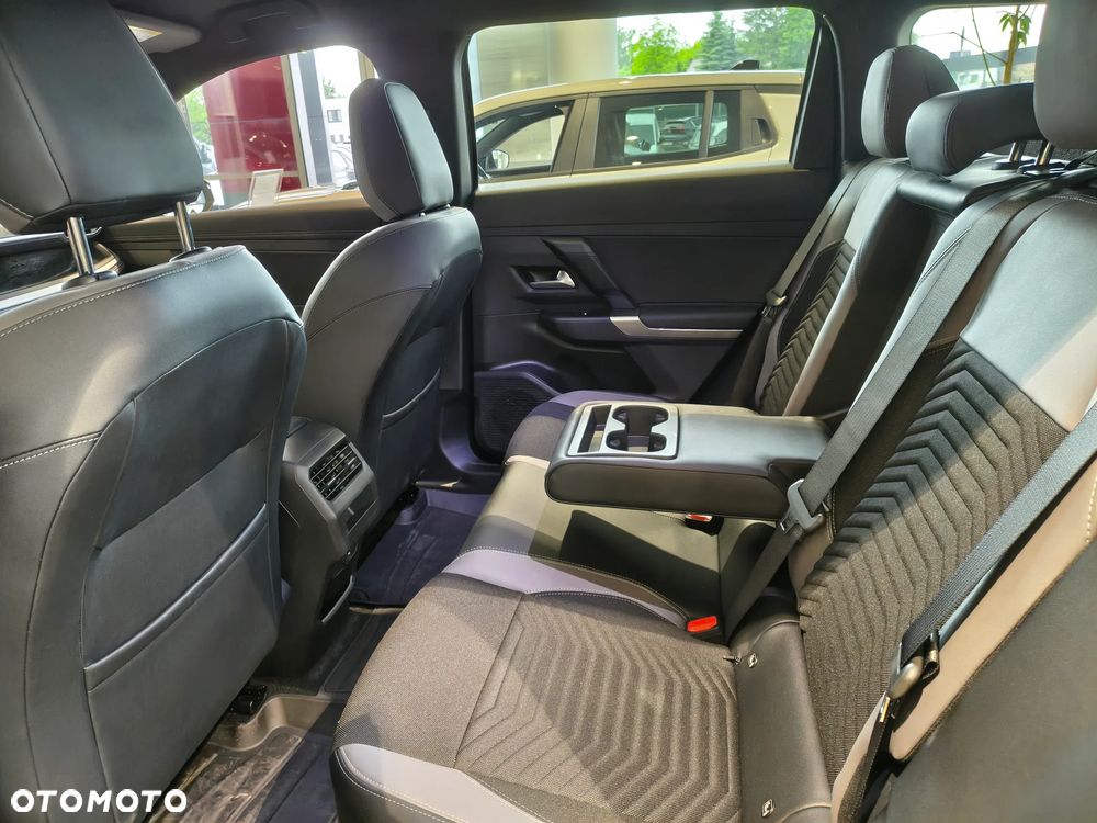 Jeep Compass 1.2 T3 mHEV Altitude FWD DCT - 11