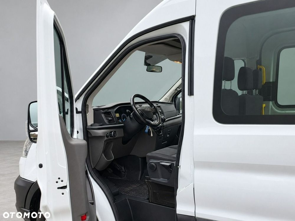 Ford Transit - 21