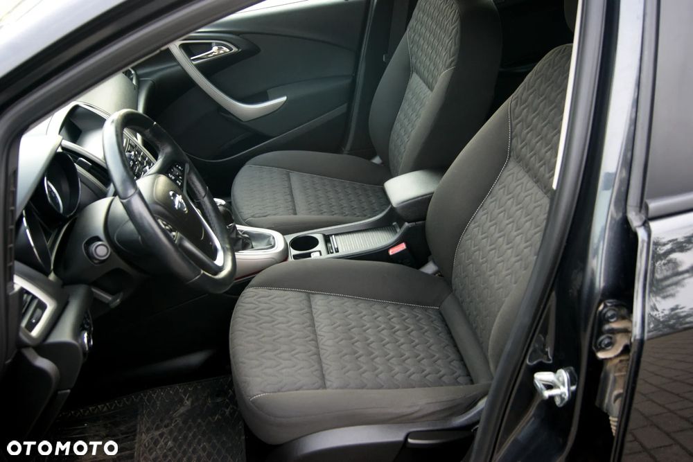 Opel Astra 1.4 Turbo Style - 23