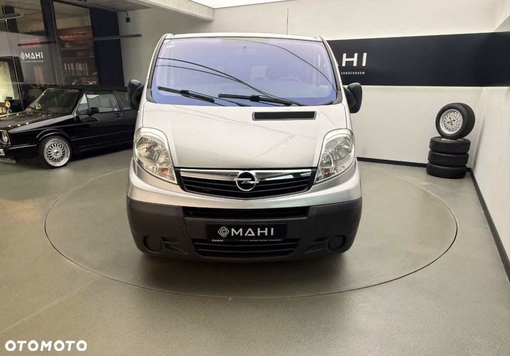 Opel Vivaro - 19