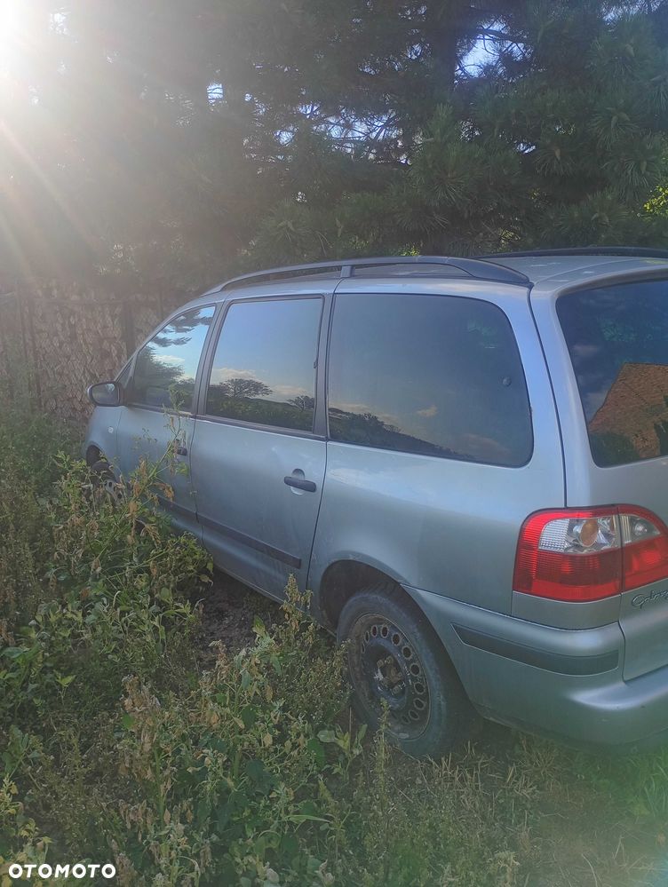 Ford Galaxy - 3