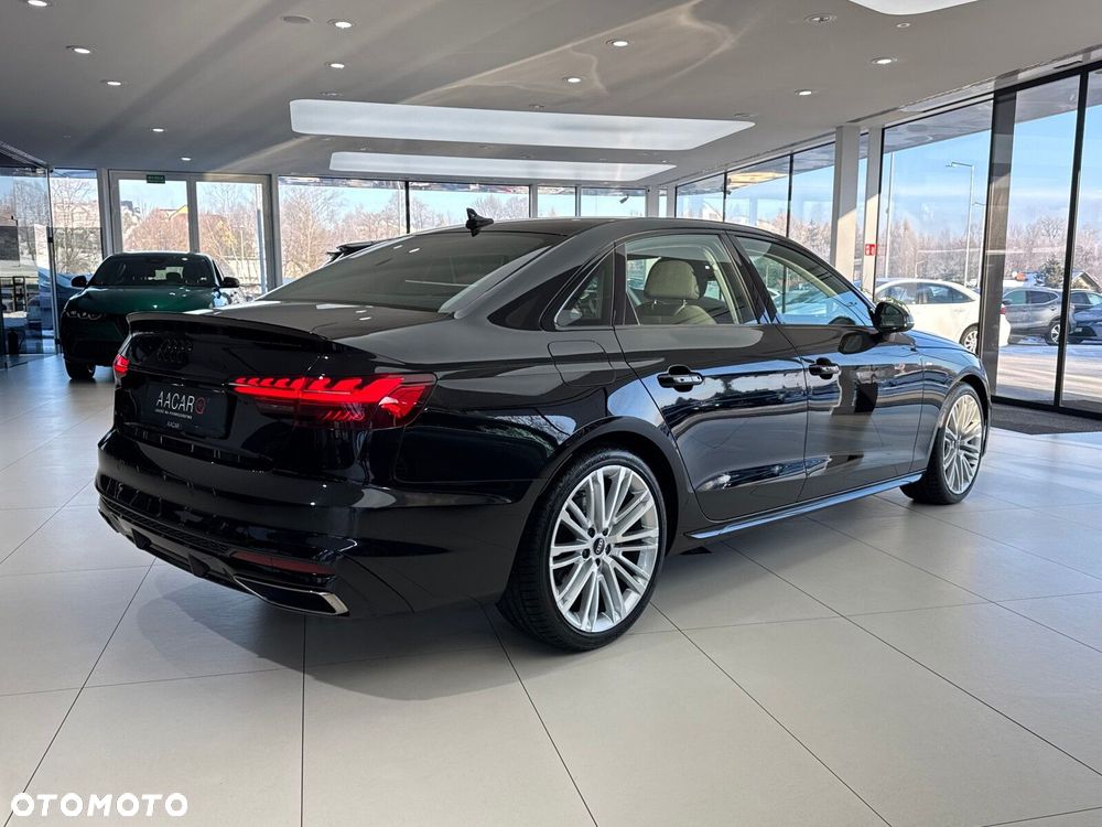 Audi A4 Limousine - 5