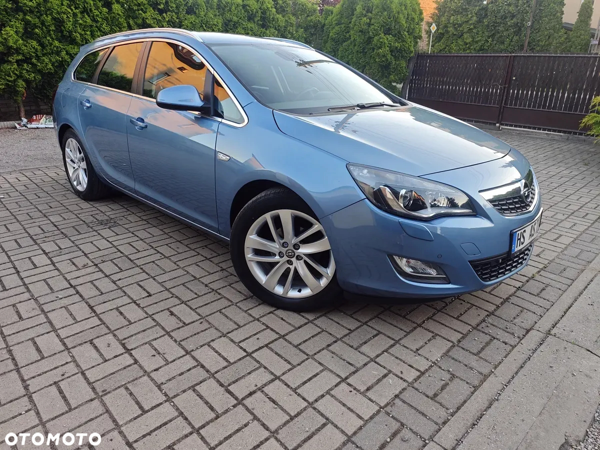 Opel Astra IV 1.4 T Cosmo - 4